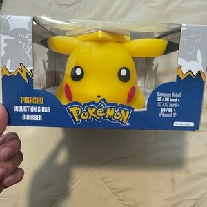Pokemon Pikachu Yellow Charger